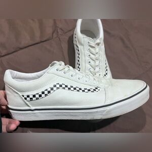 Vans Men's White and Black Checkered Sneakers